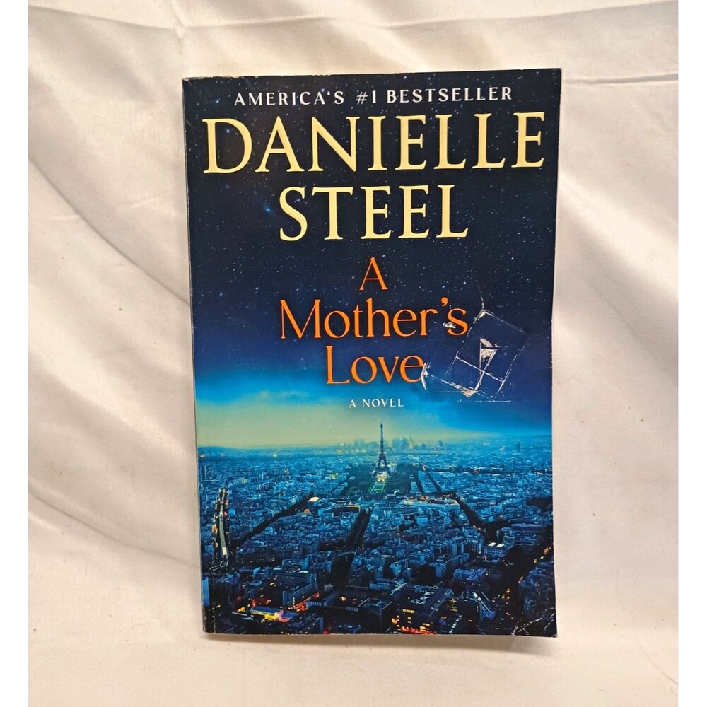 Danielle Steel A Mother's Love: A Novel (2026) Paperback Fiction Family